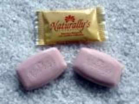 LINHA BANHO - SABONETE HIDRATANTE 18G E 20G LANOLINA COM GLICERINA