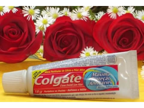 HIGIENE BUCAL - CREME DENTAL COLGATE TOTAL 12 - TUBO 30 GR